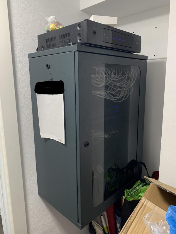 Quadro rack per trasmissione dati